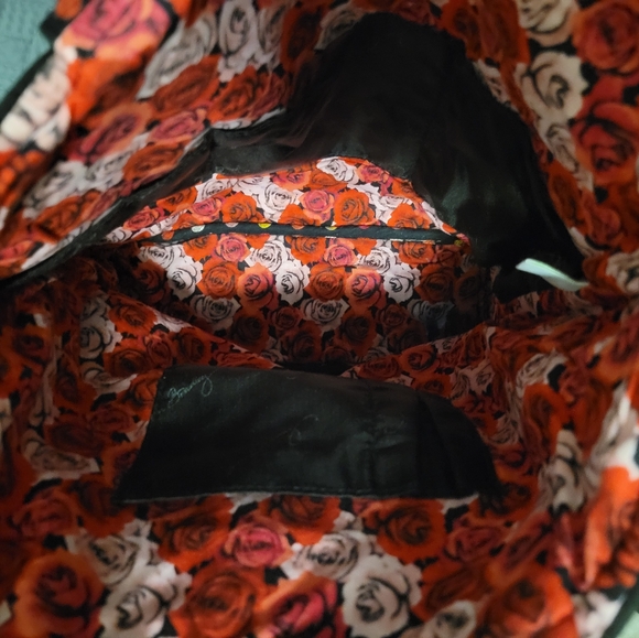 Vera Bradley Polka-Dot Tote - Picture 4 of 4